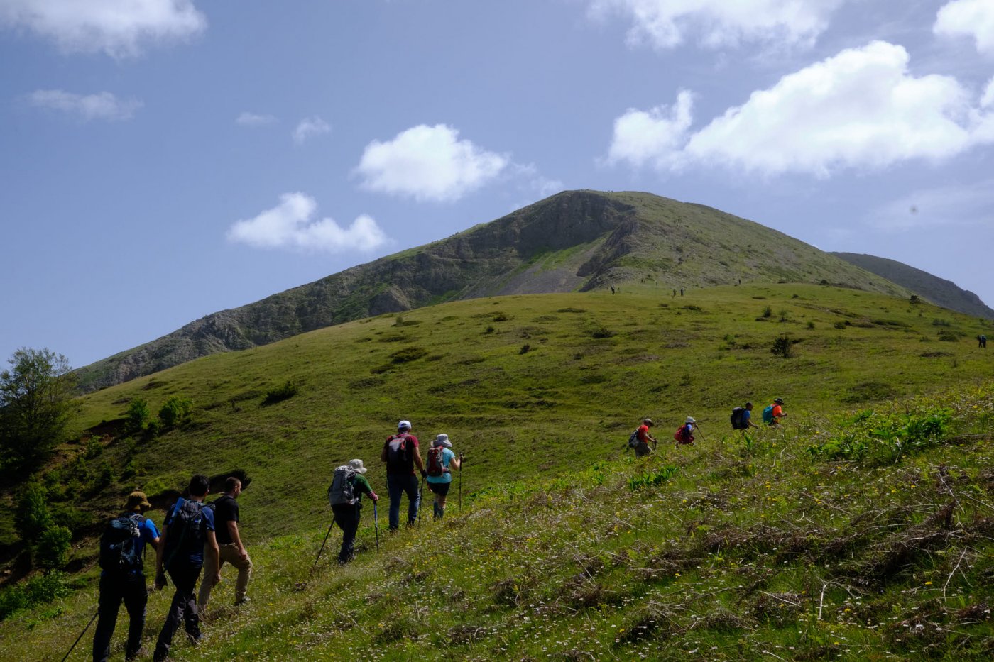 Save Agrafa "Kazarma to remain a mountain"