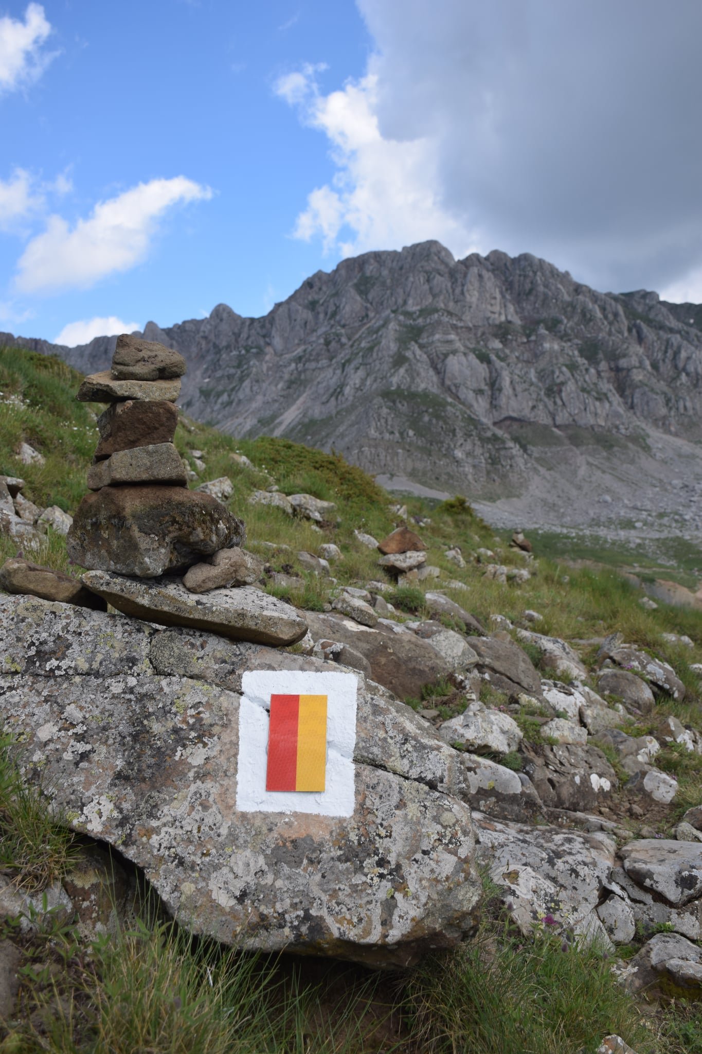 Completion of the Pindus Trail Day Section: Athanasios Diakos – Vardousia mt Refuge - Artotina