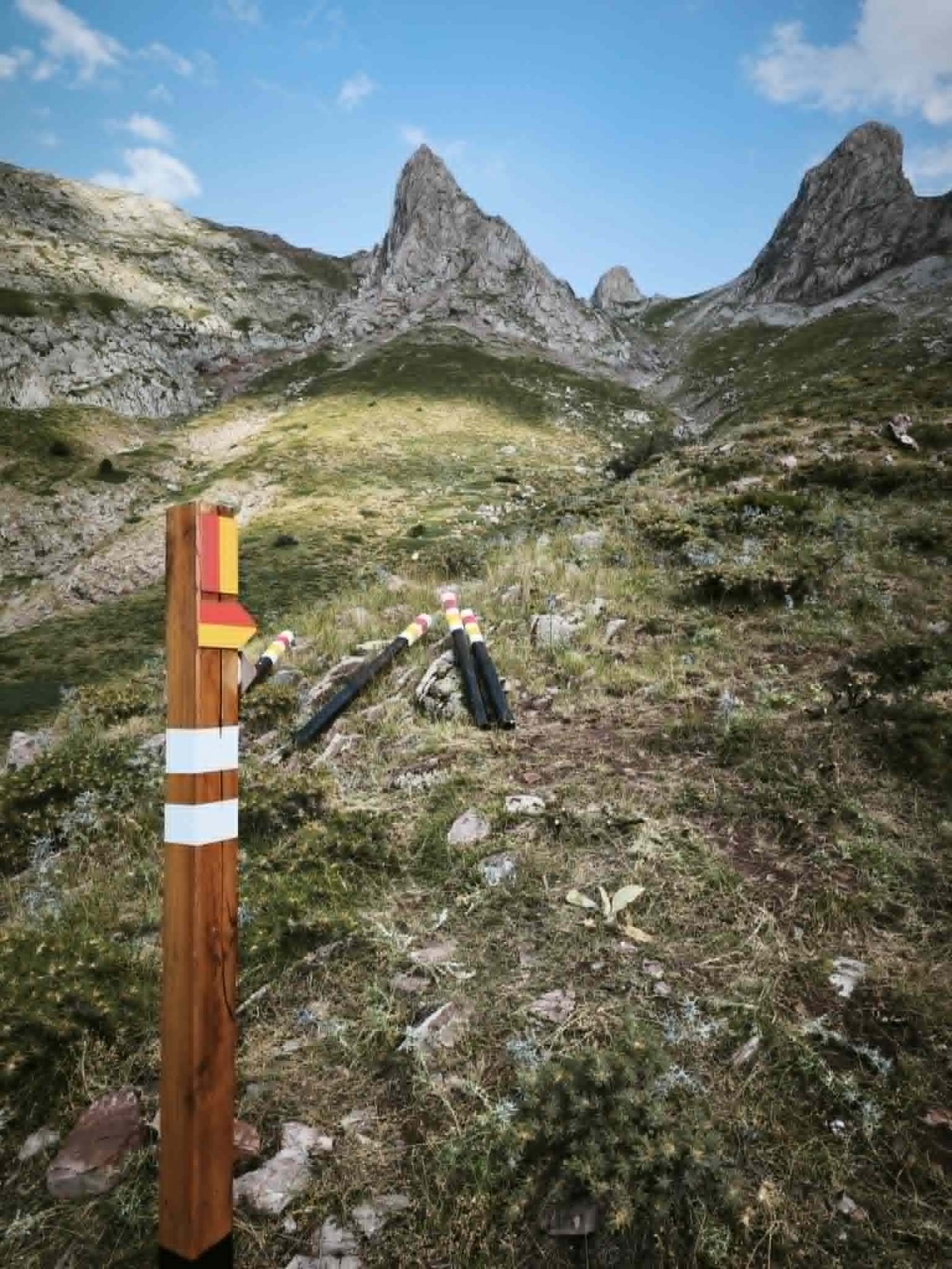 Completion of the Pindus Trail Day Section: Athanasios Diakos – Vardousia mt Refuge - Artotina